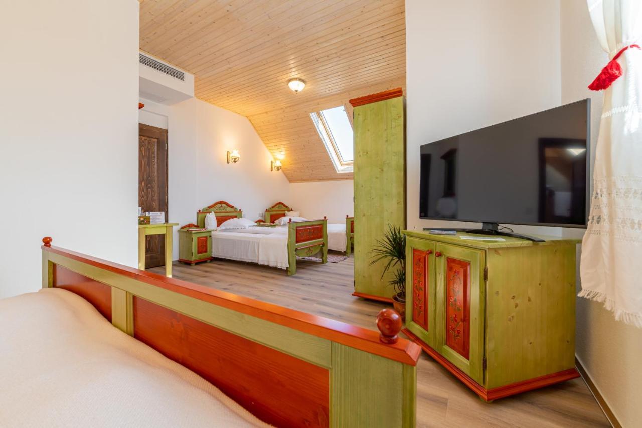 Hotel Conacul Secuiesc-Szekelyko Kuria Coltesti Exteriér fotografie