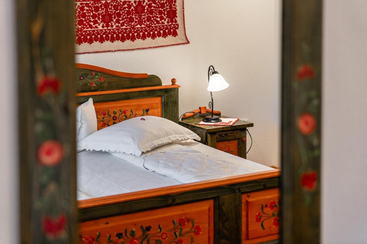 Hotel Conacul Secuiesc-Szekelyko Kuria Coltesti Exteriér fotografie