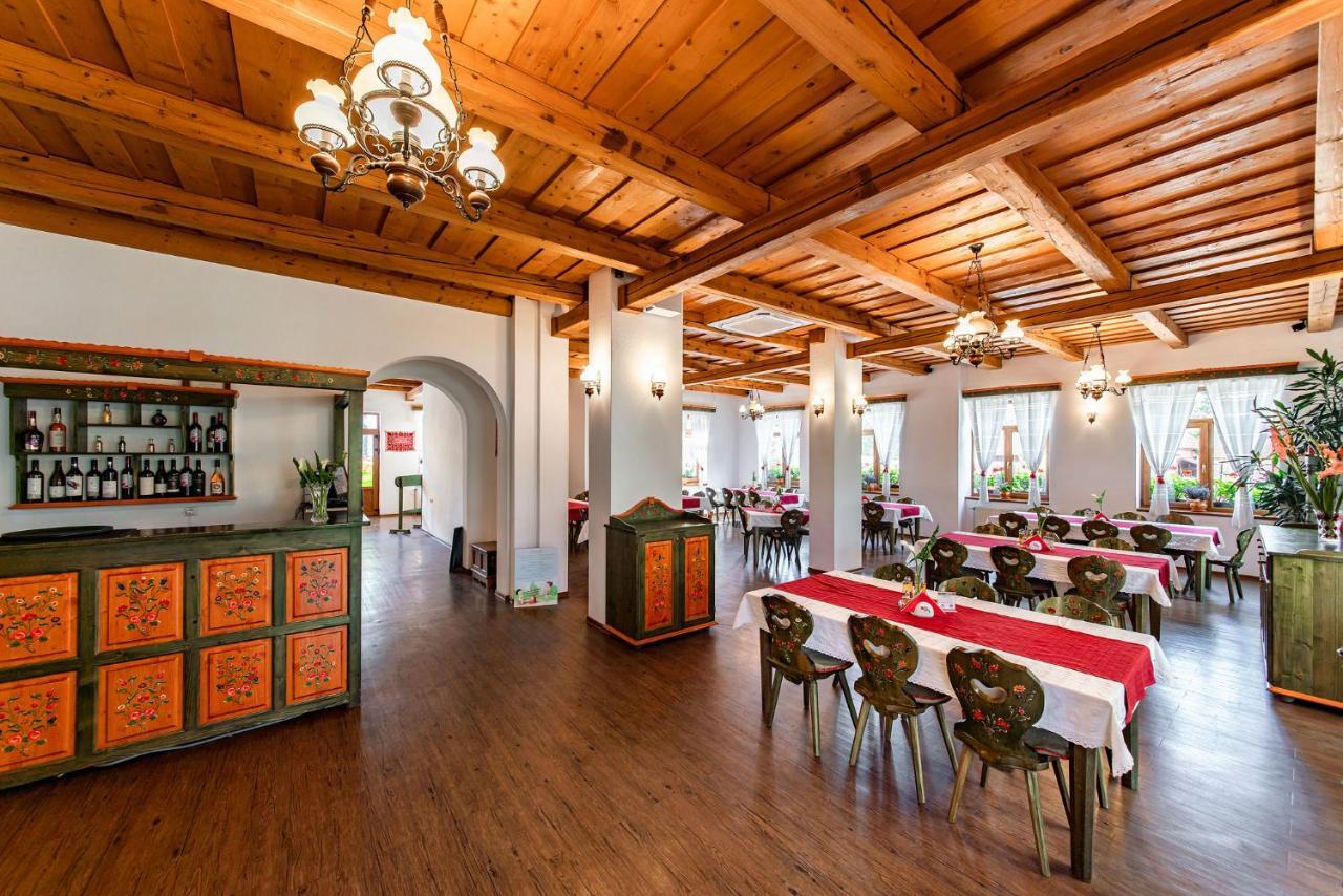 Hotel Conacul Secuiesc-Szekelyko Kuria Coltesti Exteriér fotografie