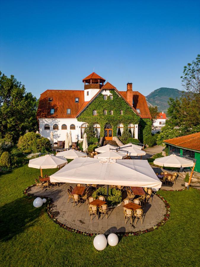 Hotel Conacul Secuiesc-Szekelyko Kuria Coltesti Exteriér fotografie